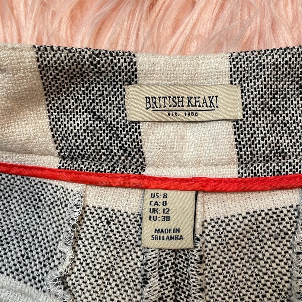 British Khaki Cream & Blue‎ Woman’s Stripe Shorts Size 8 - Picture 6 of 8